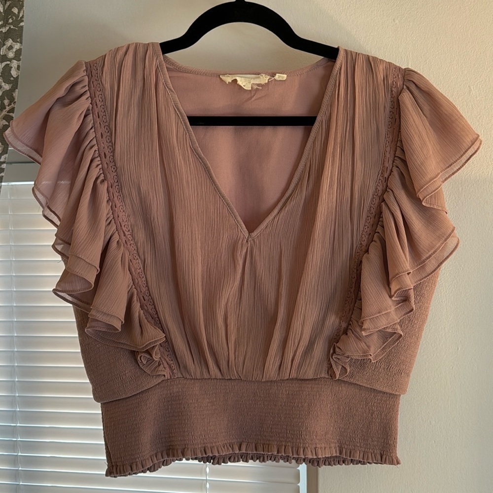 Anthropologie Cropped soft rose v-neck blouse